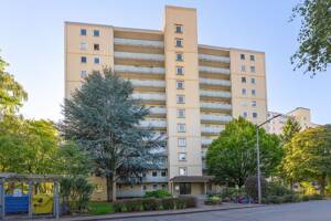 Modernisierte 3-Zimmer-Wohnung mit Balkon – 90766 Fürth – Vorschaubild 9