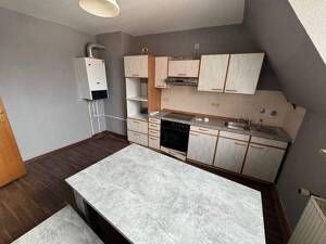 Geräumige Dachgeschoss Wohnung in guter Lage von Duisburg – 47057 Duisburg – Vorschaubild 3
