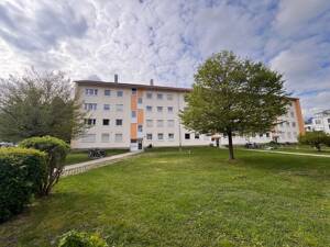 4-Zimmer-Wohnung mit Balkon, 74 m² – Nähe Hauptbahnhof Ingolstadt Kernsaniert & großzügig: 4-Zimmer-Wohnung für Projektteams/Familien – 85053 Ingolstadt – Vorschaubild 1