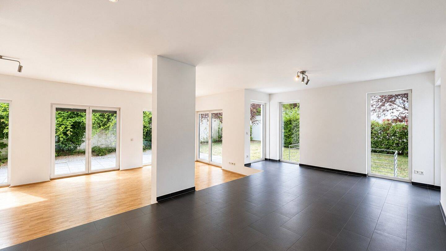 Exklusive, moderne Doppelhaushälfte in Wittlaer. Nähe Rhein und U79