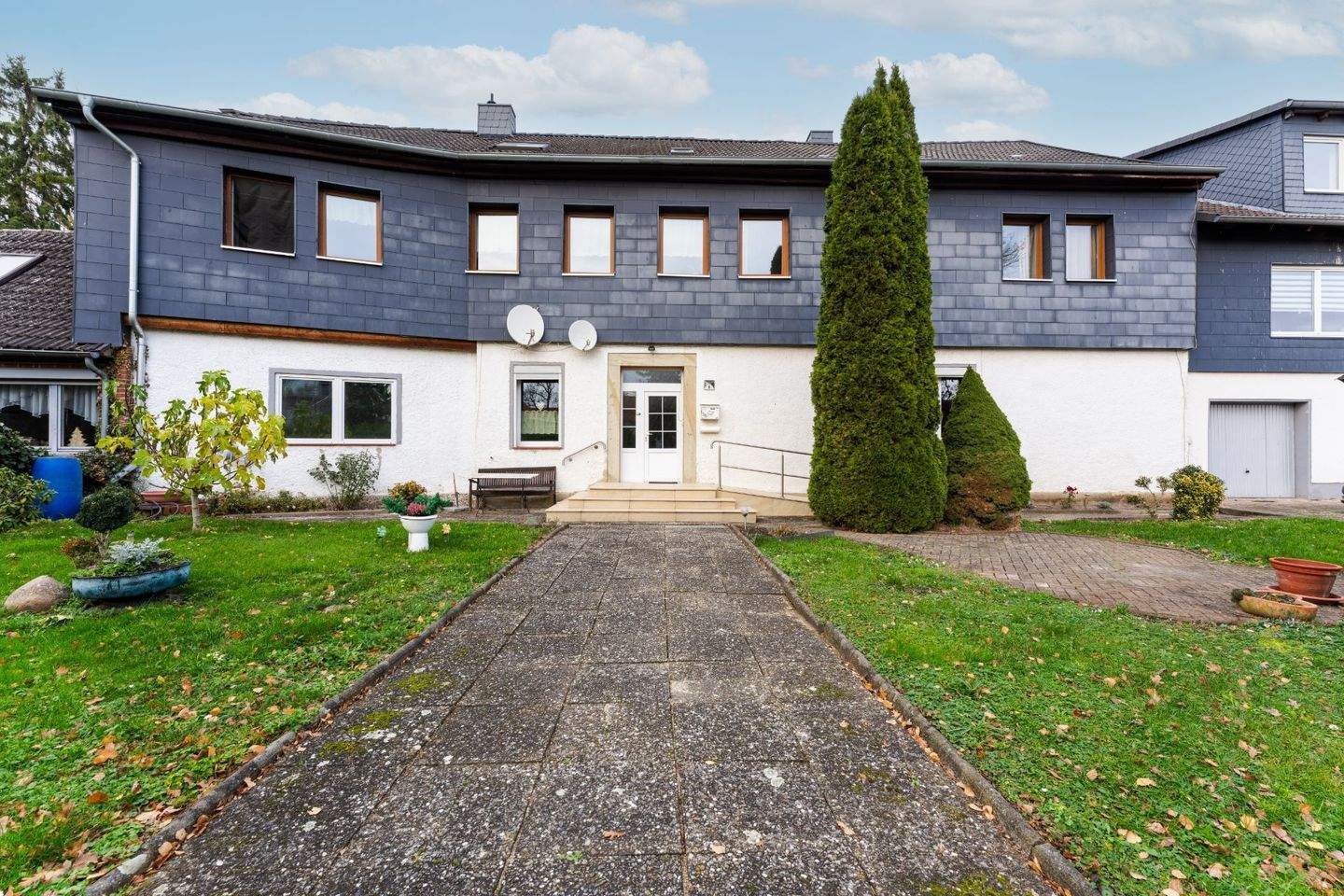 Historisches Gutshaus in Bornum - Wohnen mit Charme & attraktive Rendite – Börßum – Bild 1 von 9