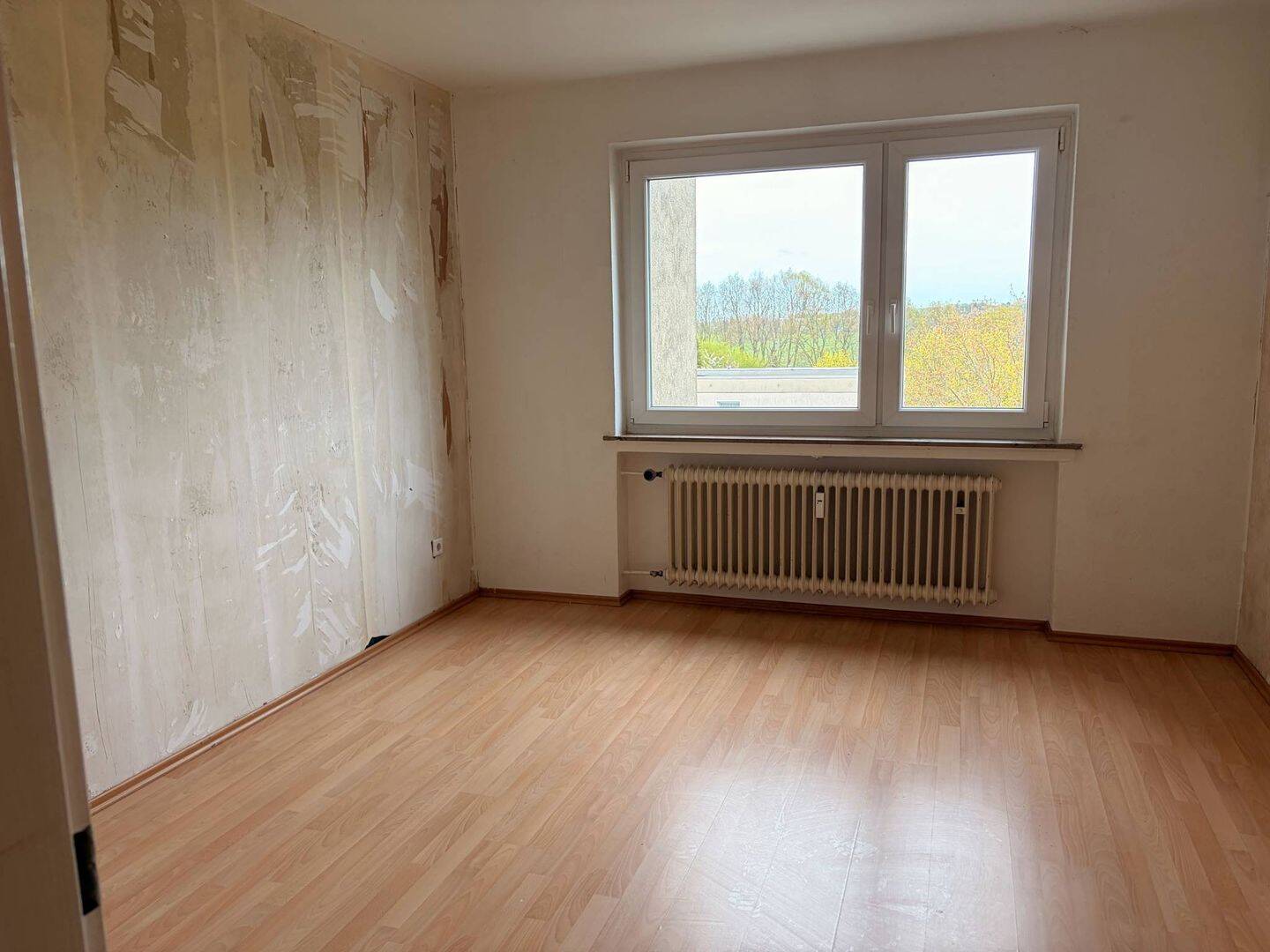 Helle 4-Zimmer-Wohnung mit BALKON und Wannenbad – Solingen – Vorschaubild 5