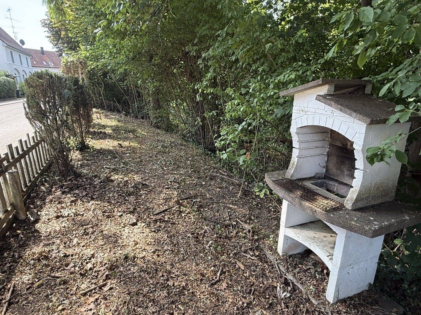 Willkommen Zuhause! Hübsche DHH in zentraler Lage mit großem Garten, Garage und ganz viel Grün – Ostrach – Vorschaubild 6