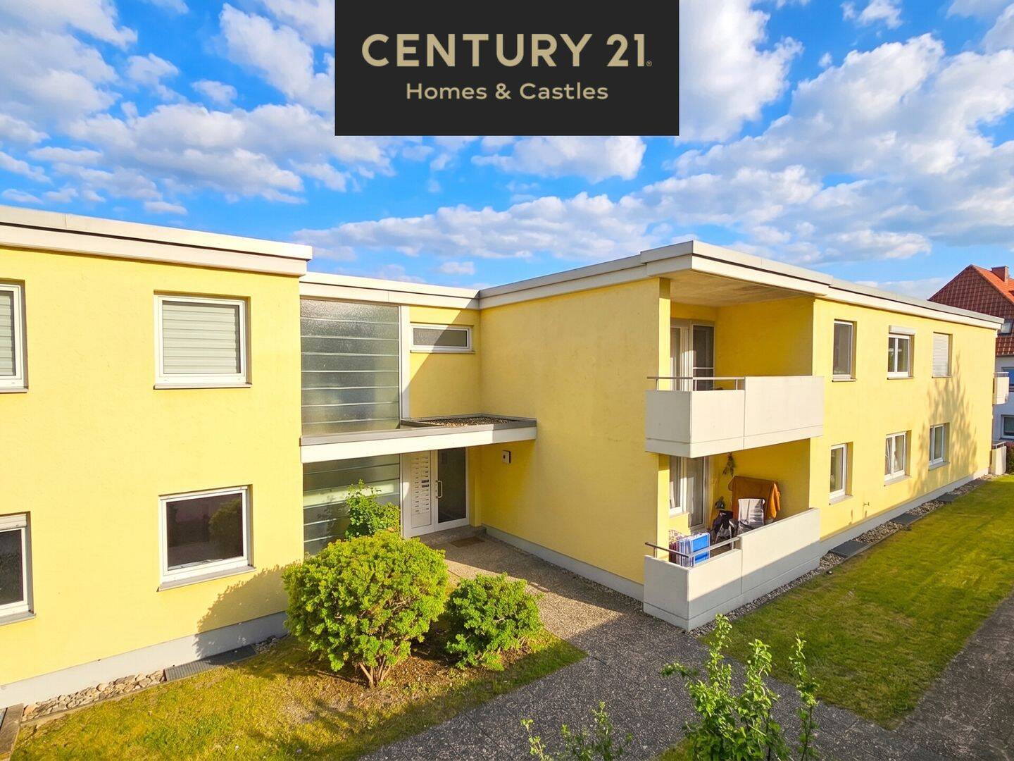 Attraktive 2 ZKB- OG Wohnung mit Balkon in begehrter Wohnlage von SB - Scheidterberg