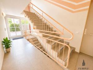 Sicheres Investment: Vermietete 3-Zimmer-Wohnung mit Balkon und Tiefgaragenstellplatz – 13583 Berlin – Vorschaubild 9