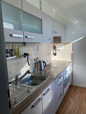 Gemütliche Wohnung mit Balkon - Wohnen auf Zeit - – 23558 Lübeck – Vorschaubild 3