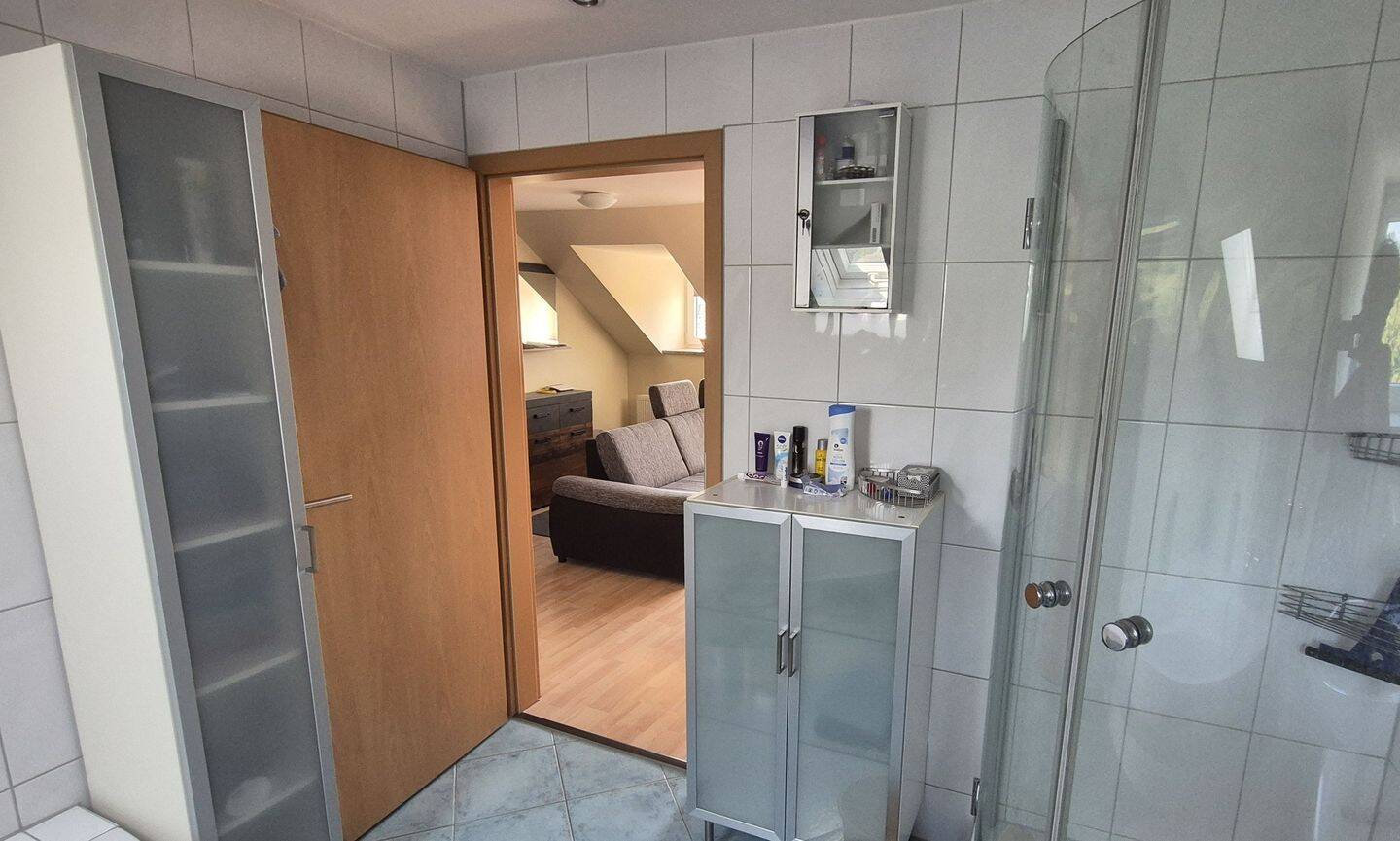 Helle 3 Zi Wohnung 10 Min. zum Hbf. - renoviert 2005 mit EBK - provisionsfrei – Augsburg – Vorschaubild 4