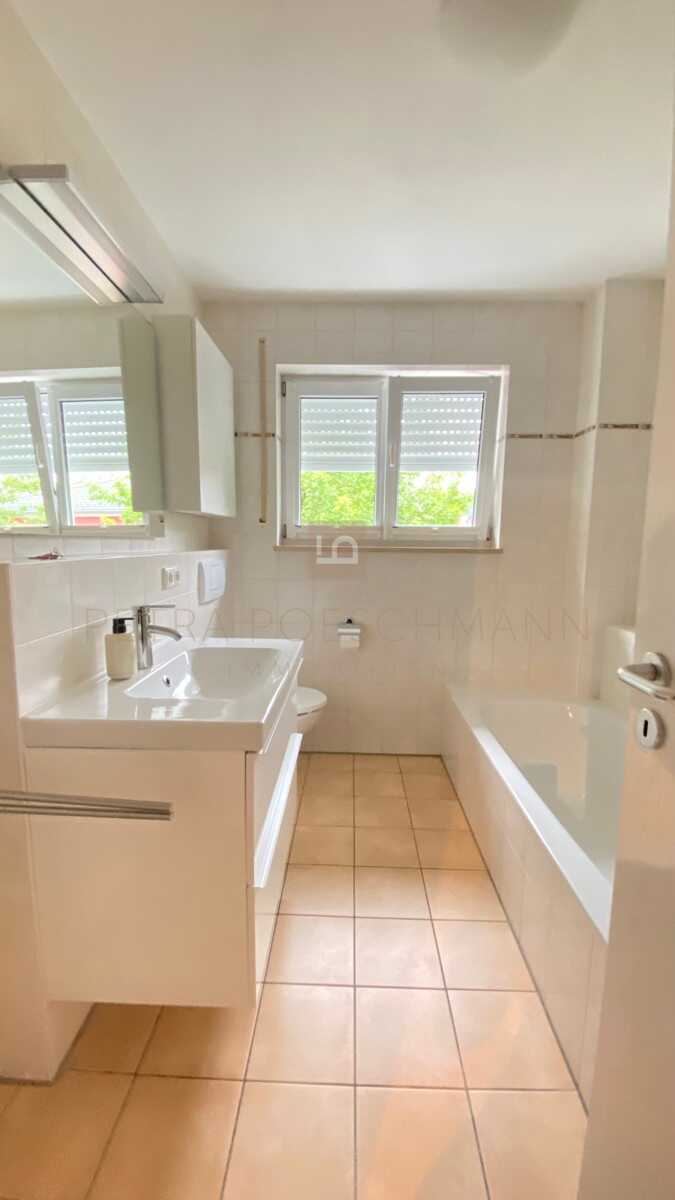 Wunderbare großzügige, komplett möblierte 3 ZKB Am Haslangpark, Balkon, Tiefgarage, TOP-Lage IN-West – Ingolstadt – Vorschaubild 9