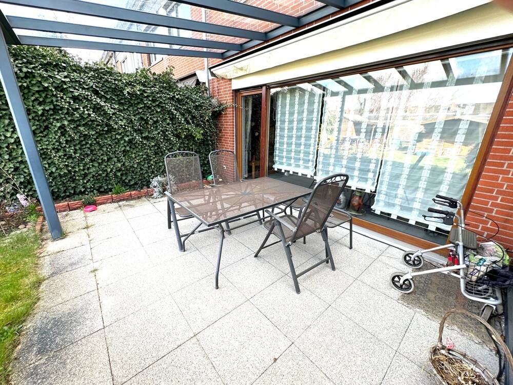 HABENHAUSEN! Erstklassiges Reihenhaus mit ausgebautem Dachgeschoß, glasüberdachter Terrasse + Garage – Bremen – Vorschaubild 5
