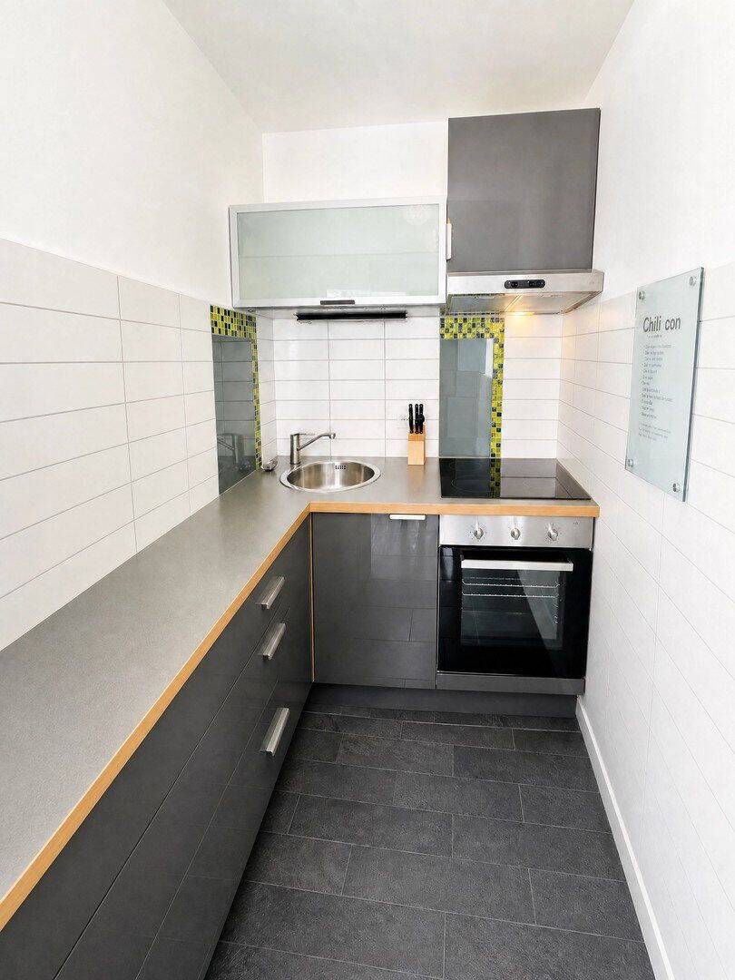 ?? Stilvolles, vollmöbliertes 1-Zimmer-Apartment mit Kaminofen - Nürnberger Altstadt – Nürnberg – Vorschaubild 4