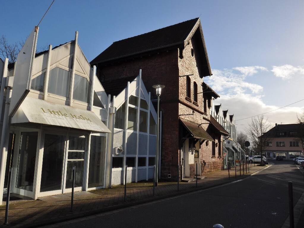 SCHMELZ - nahe Saarlouis - NEUE PREISBASIS - Interessant für Kapitalanleger + Eigentümer Historisches Bahnhofsgebäude mit vielseitigem Nutzungspotent – Schmelz – Vorschaubild 4