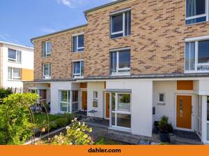 Ideal für Familien: Traumhaftes Townhouse mit Süd-Garten – 22399 Hamburg – Vorschaubild 1