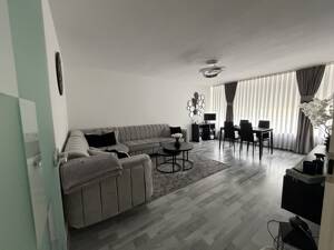 Sanierte 3-Zimmer-Wohnung mit Balkon, Garage und Waldnähe!