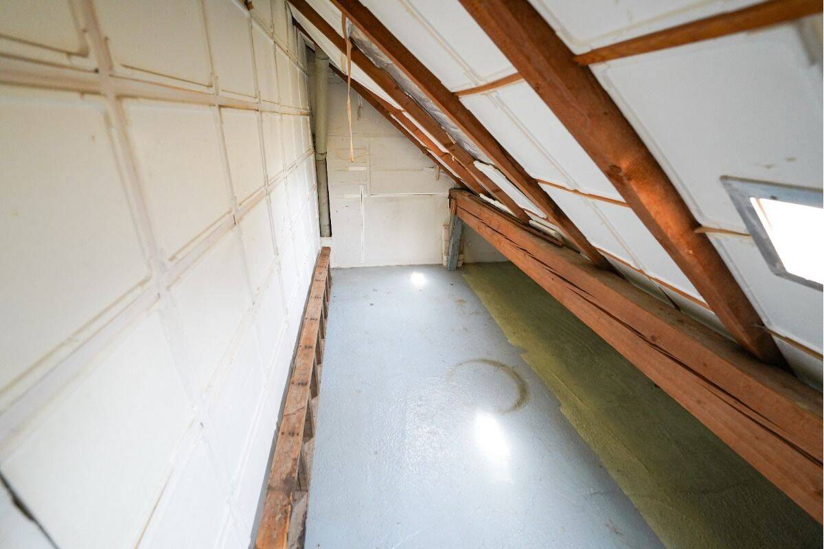 Einfamilienhaus mit Garten, Garage und viel Entwicklungspotenzial - Bremerhaven Schiffdorferdamm – Bremerhaven – Vorschaubild 9