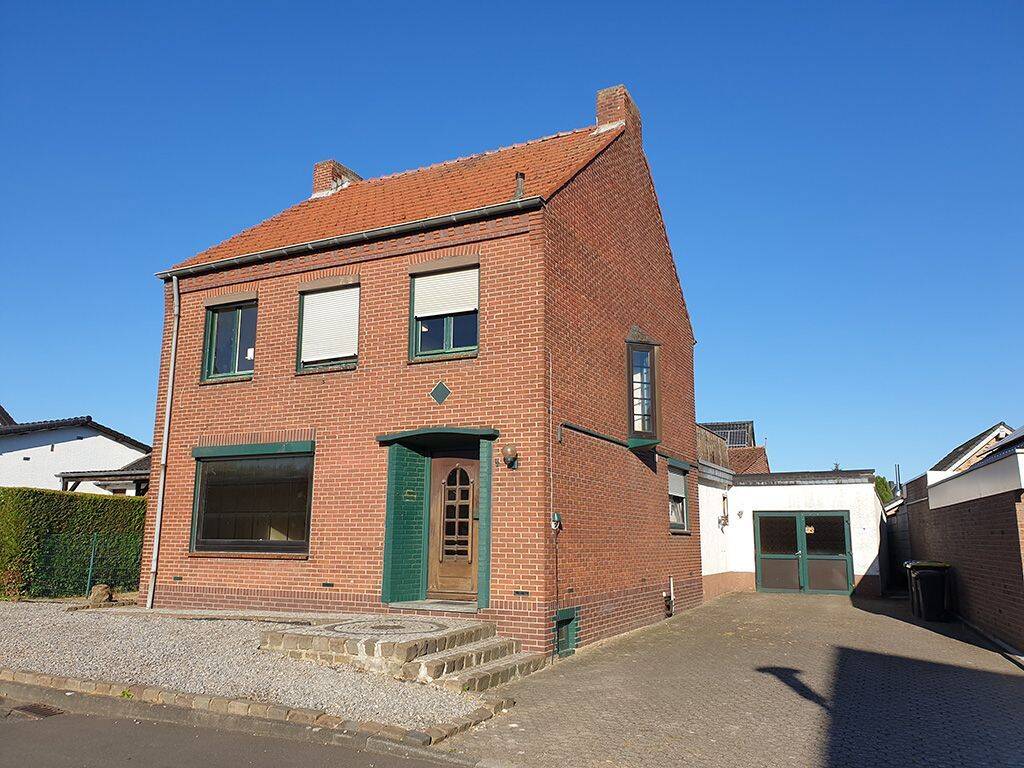 Freistehendes Wohnhaus in Ortskernlage von Selfkant-Höngen!