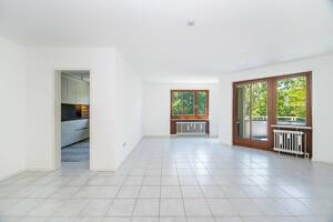 Obersendling - Charmante 2,5-Zimmer-Wohnung mit Balkon und viel Stauraum – 81379 München – Vorschaubild 2