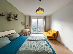 Helle, Bezugsfreie 2-Zimmer Wohnung, 2.OG in Prenzlauer Berg – 10409 Berlin – Vorschaubild 3