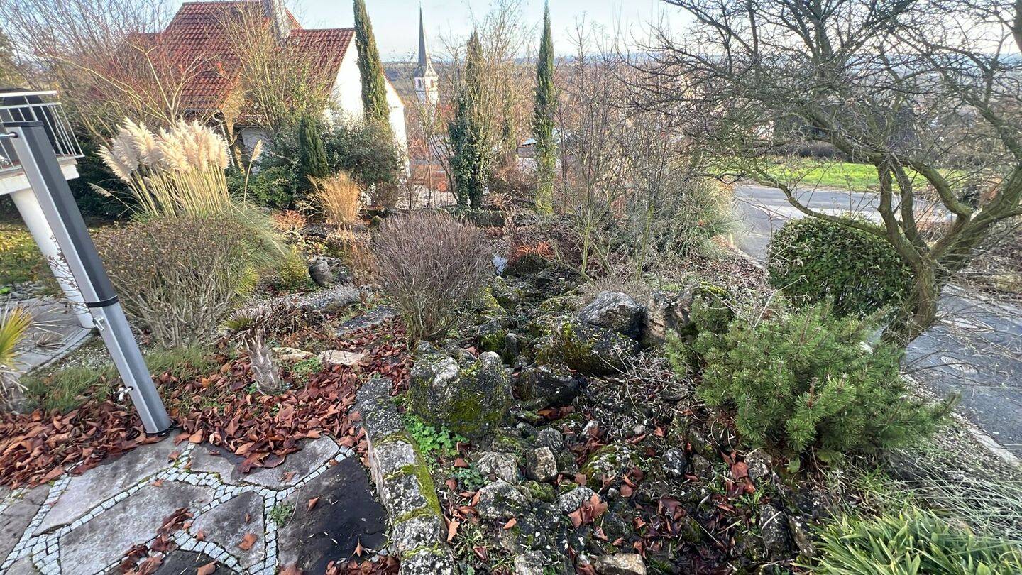 Freistehendes Einfamilienhaus in Hanglage an den Weinbergen – Sulzfeld am Main – Vorschaubild 6