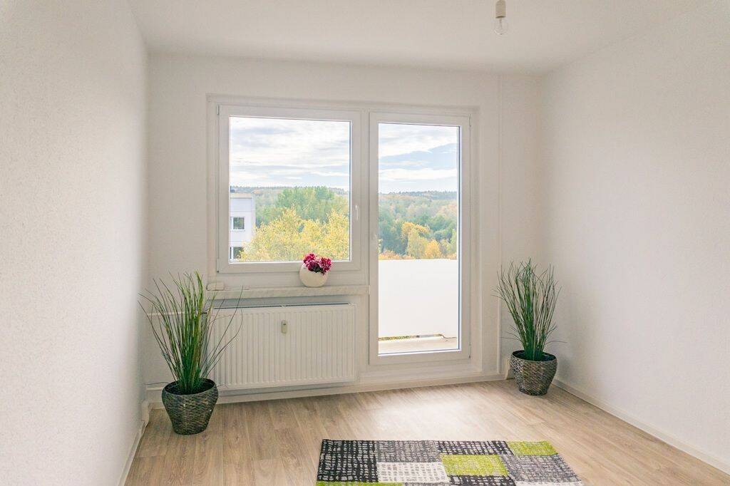 Hier ist genug Platz zum Entfalten - 5-Raum-Whg. mit Balkon – Chemnitz – Vorschaubild 2