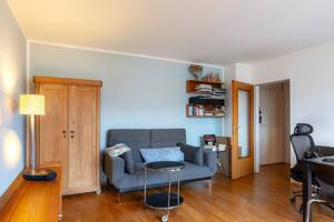 PROVISIONSFREI: Schwabinger Stadtjuwel - helle 2-Zi-Whg in oberster Etage, Balkon und Aufzug – 80796 München – Vorschaubild 2
