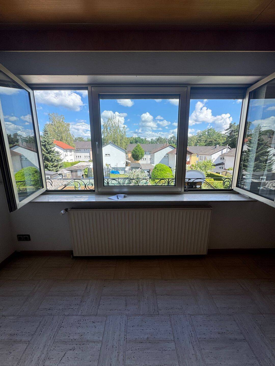 Großzügige 3-Zimmer-Wohnung mit ca. 100 m² in Homburg – zentrale Lage