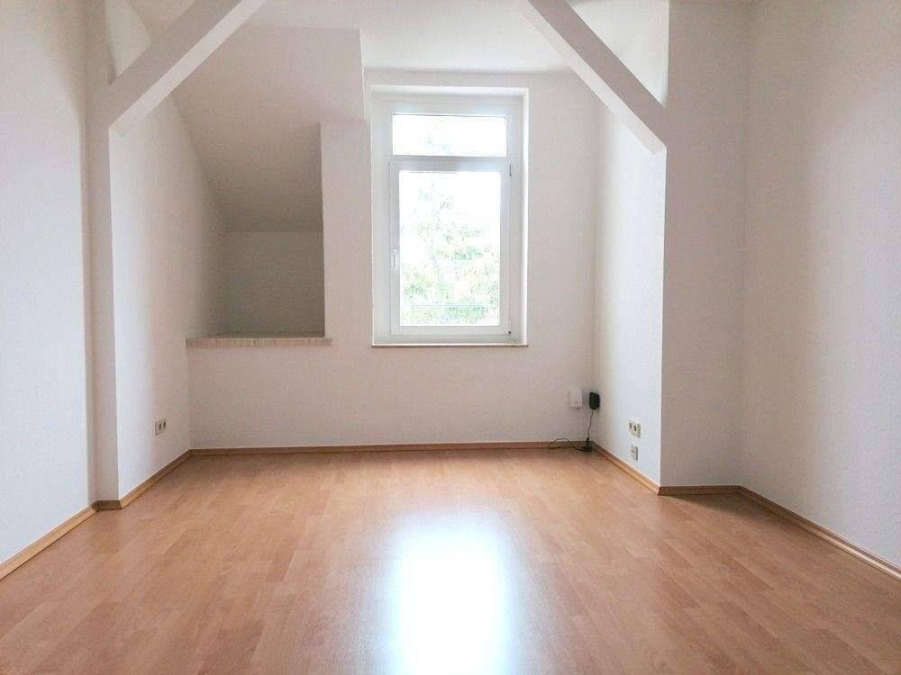 !! Dachgeschosswohnung mit Fußbodenheizung, Balkon, PKW-Stellplatz in ruhiger Nebenstraße !! – Chemnitz – Vorschaubild 7