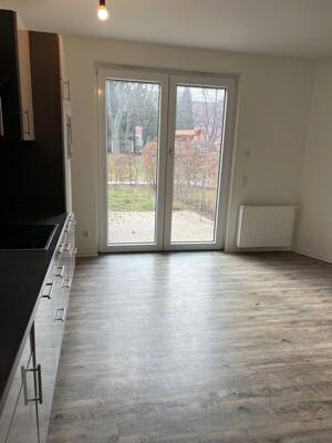 Ihre Traumwohnung mit Einbauküche wartet auf Sie! – 1237 Dresden – Vorschaubild 3