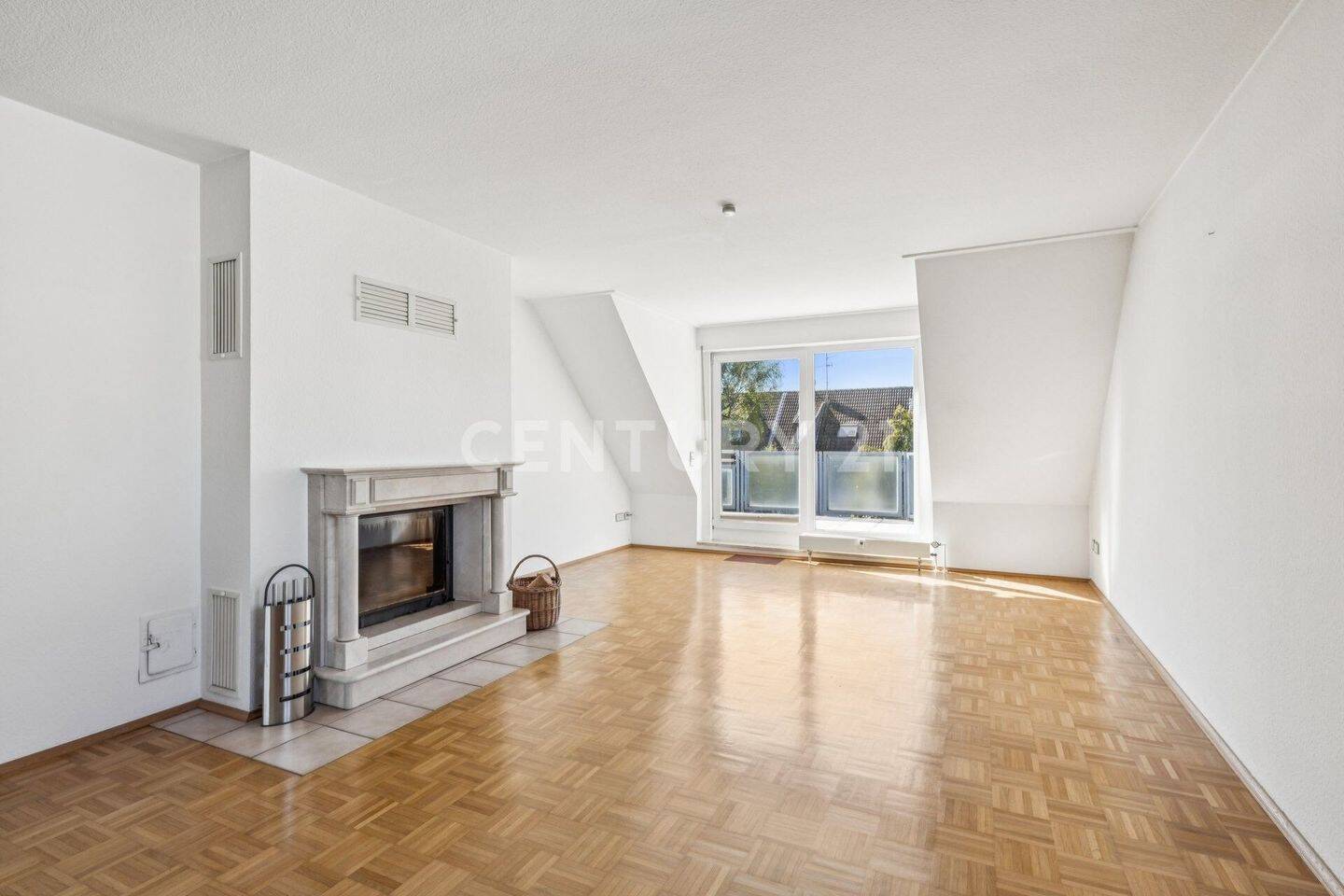 Charmante Maisonette mit Kamin & 2 Balkonen in begehrter Lage von Essen-Schönebeck – Essen – Vorschaubild 3
