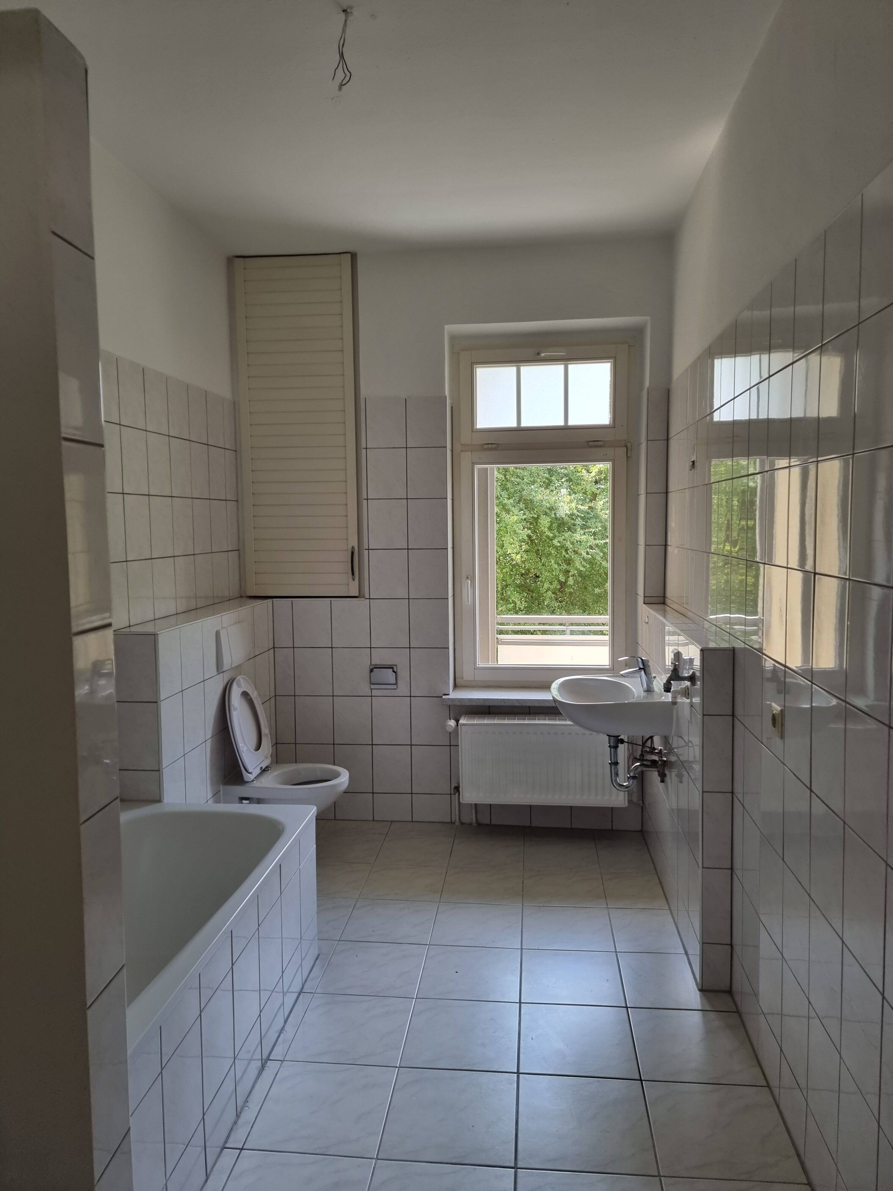 WG Zimmer + mit EBK + super ruhige Lage + Waldnähe – Leipzig – Vorschaubild 3
