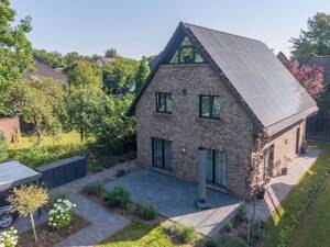 Exklusives Designerhaus am Naturschutzgebiet in Poppenbüttel - energieeffizient und bezugsbereit – 22399 Hamburg – Vorschaubild 3