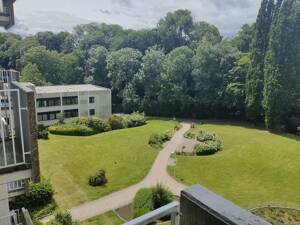 Stilvolle 2-Zi-Wohnung mit gehobener Innenausstattung, neuer EBK (Siemens) in Aachen-Laurensberg