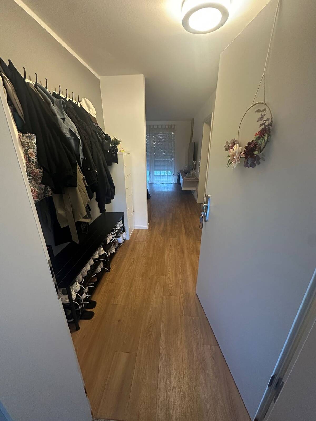 Helle und gepflegte 2 Raumwohnung mit Balkon – 50765 Köln – Bild 1 von 8