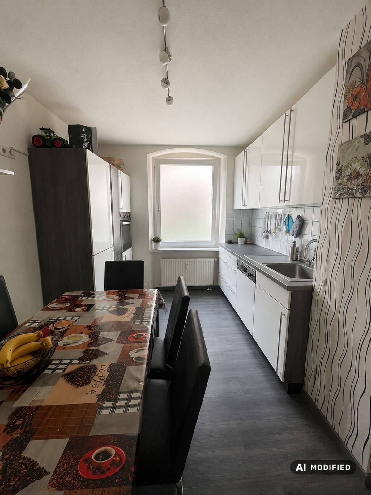 Gut geschnittene, attraktive 2-Zimmer-Wohnung in zentraler Lage – 90762 Fürth – Bild 1 von 7