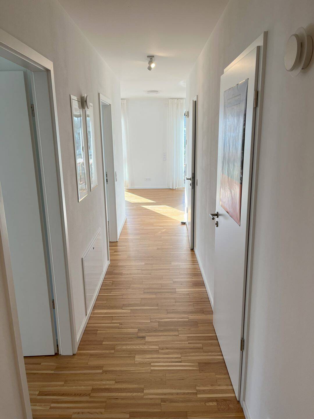 Moderne, helle, gepflegte 3-ZKB Wohnung mit EBK, Balkon, Einbaumöbeln und TG-Platz – Bonn – Vorschaubild 7