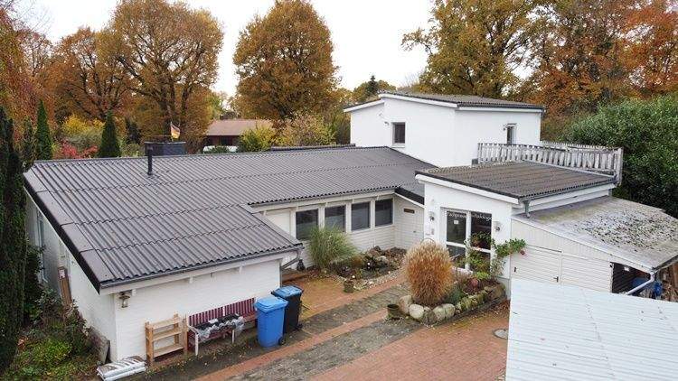 immo-schramm.de: Preissenkung - Viel Platz für Wohnen und Arbeiten - gepflegtes Haus mit separatem Bereich – Holste – Vorschaubild 2