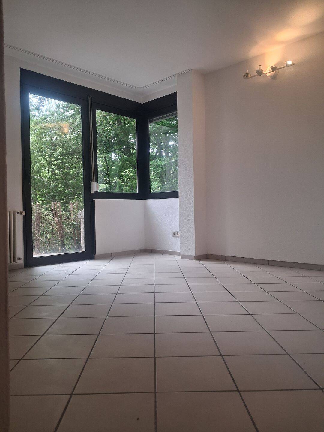 === 1 ZKB mit Terrasse, ruhige Lage === – Saarbrücken – Bild 1 von 5