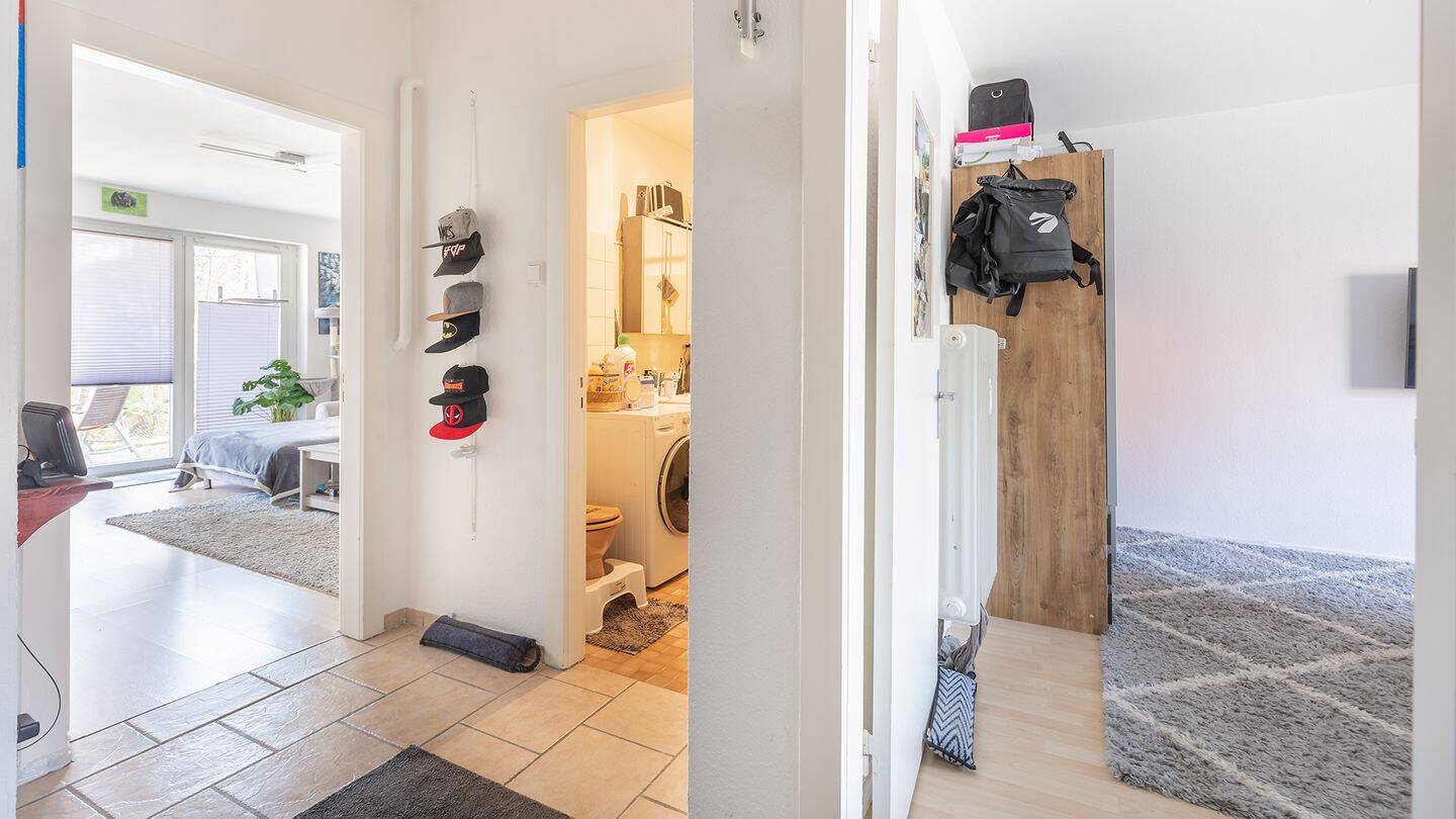 Vermietete 2-Zimmer-Wohnung mit eigenem Gartenanteil und Garage in Hamburg-Schnelsen! – Hamburg – Vorschaubild 2