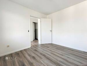 Renoviertes Wohnen mit Balkon und zwei Schlafzimmern – 27570 Bremerhaven – Vorschaubild 8
