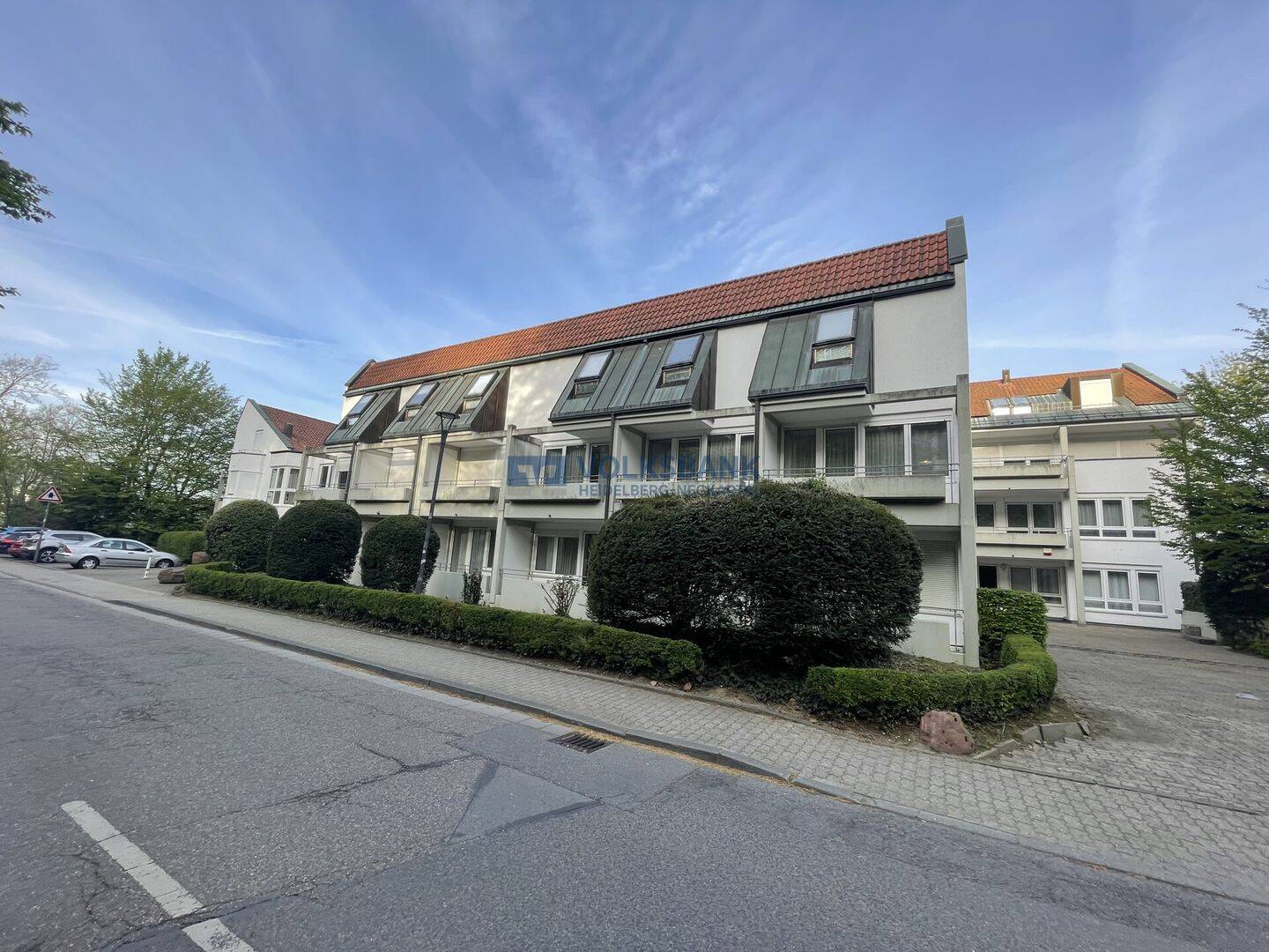 Helle und sonnige 4-Zimmer-Wohnung mit 2 Garagen in gepflegter Wohnanlage! – Heidelberg – Vorschaubild 5