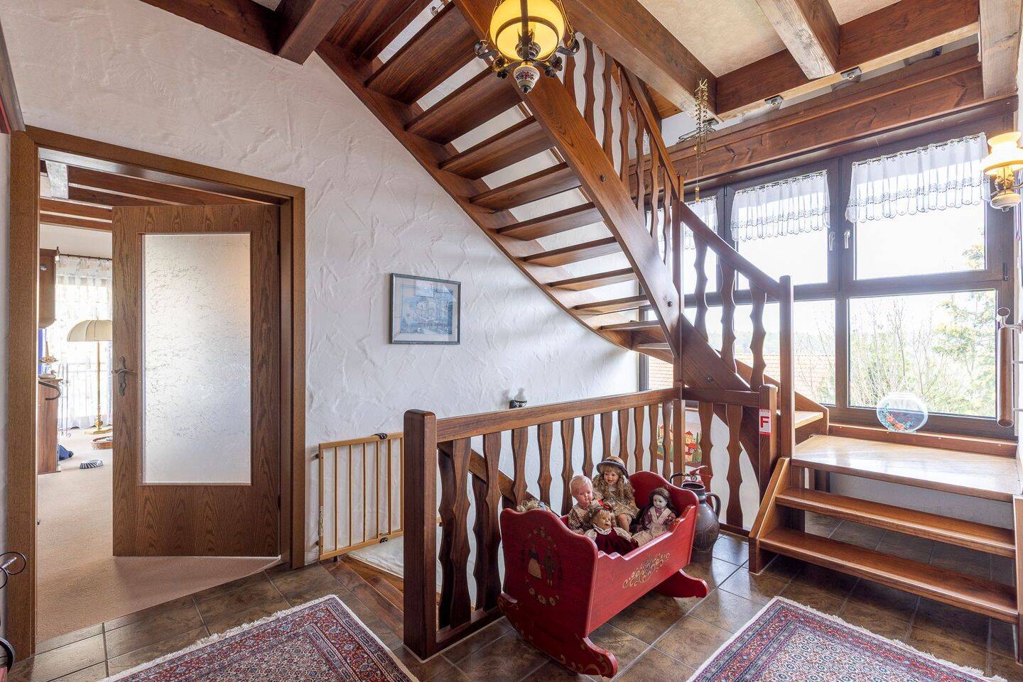 Familienfreundliches Einfamilienhaus mit Garten und Doppelgarage in idyllischer Lage – Oberstenfeld – Vorschaubild 8