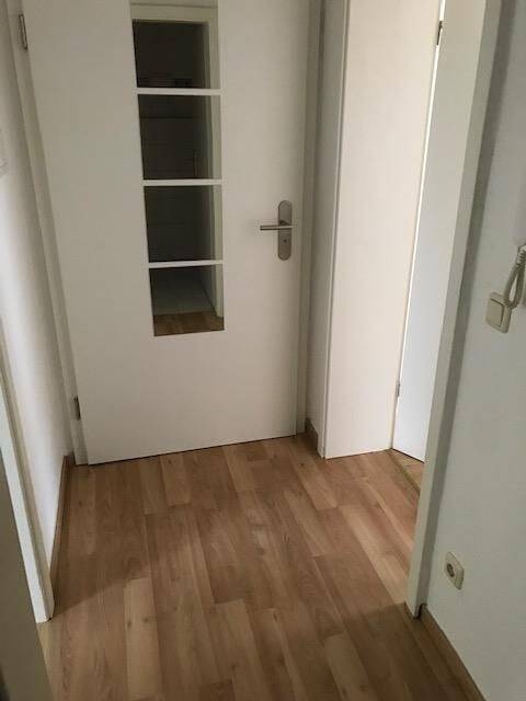 Gemütliche schöne 1,5-R-Wohnung 1.OG mit Balkon EBK.ca.40 m² in MD- Sudenburg zu vermieten . – Magdeburg – Vorschaubild 2