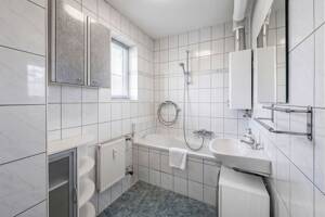 Großzügige 3-Zi-Wohnung mit Balkon und Stellplatz in Fürth (Hardhöhe) – 90766 Fürth – Vorschaubild 7