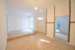 Mit Charme in D-Altstadt! Renoviertes Stadthaus im Hinterhof zu vermieten – 40213 Düsseldorf – Vorschaubild 2