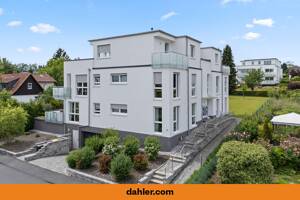 Lichtdurchflutete Penthousewohnung mit Weitblick und Komfort