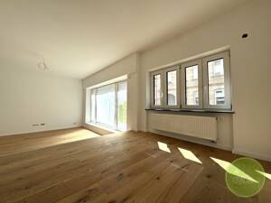* DIE Maisonette-Wohnung * frisch saniert * ü. 130 qm * 4 Zi.* Balkon + Terrasse + Garten * Fürth * – 90766 Fürth – Vorschaubild 5