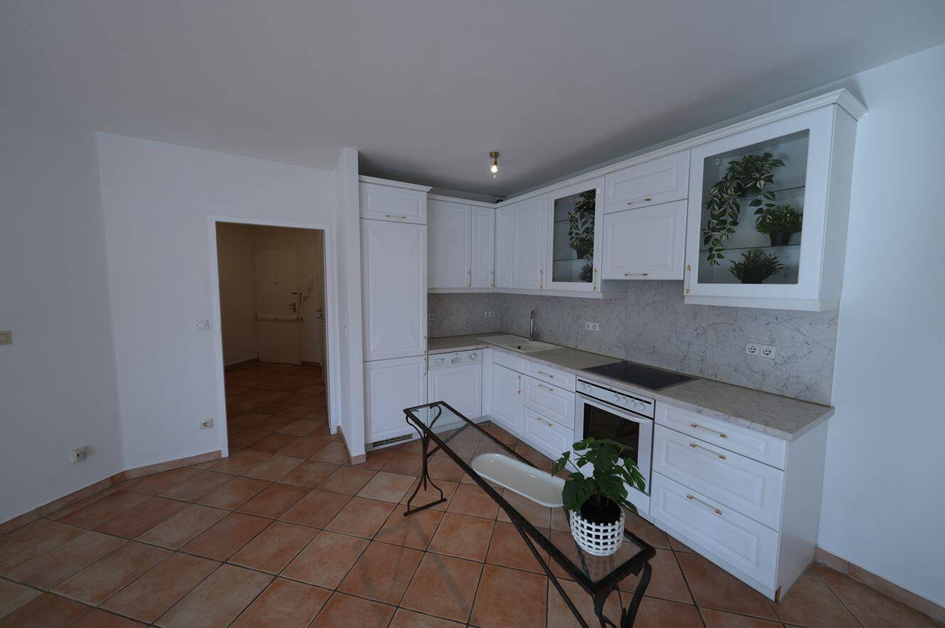 Großzügige Wohnung mit großer Terrasse zentral gelegen im Grunewald unweit Halensee und Kurfürstendamm – Berlin – Vorschaubild 4