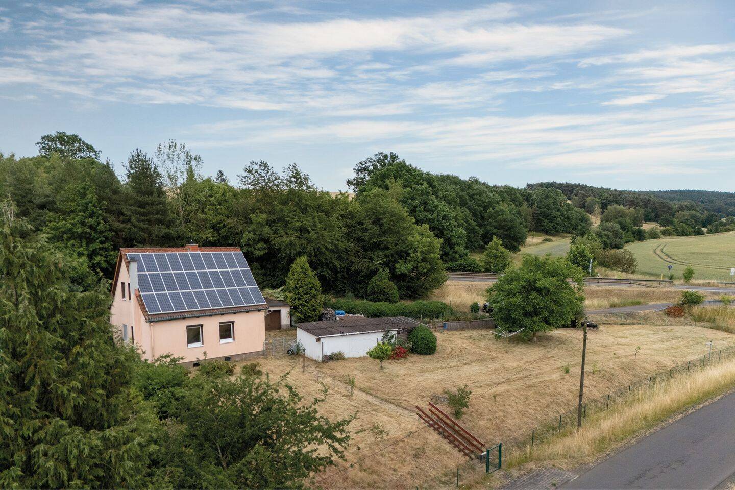 Einfamilienhaus mit 1.265 m² Grundstück - viel Potenzial für Ihre Ideen - PROVISIONSFREI