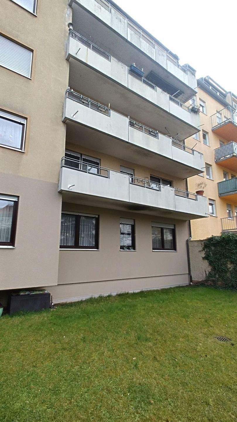 Großzügige, barrierearme 3,5 - Zimmer Wohnung mit 13 m² Balkon und zwei KFZ-Stellplätzen – Nürnberg – Vorschaubild 3
