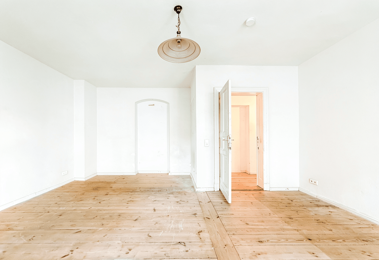 Altbauwohnung zur individuellen Gestaltung nahe Spree und Tiergarten – Berlin – Vorschaubild 2