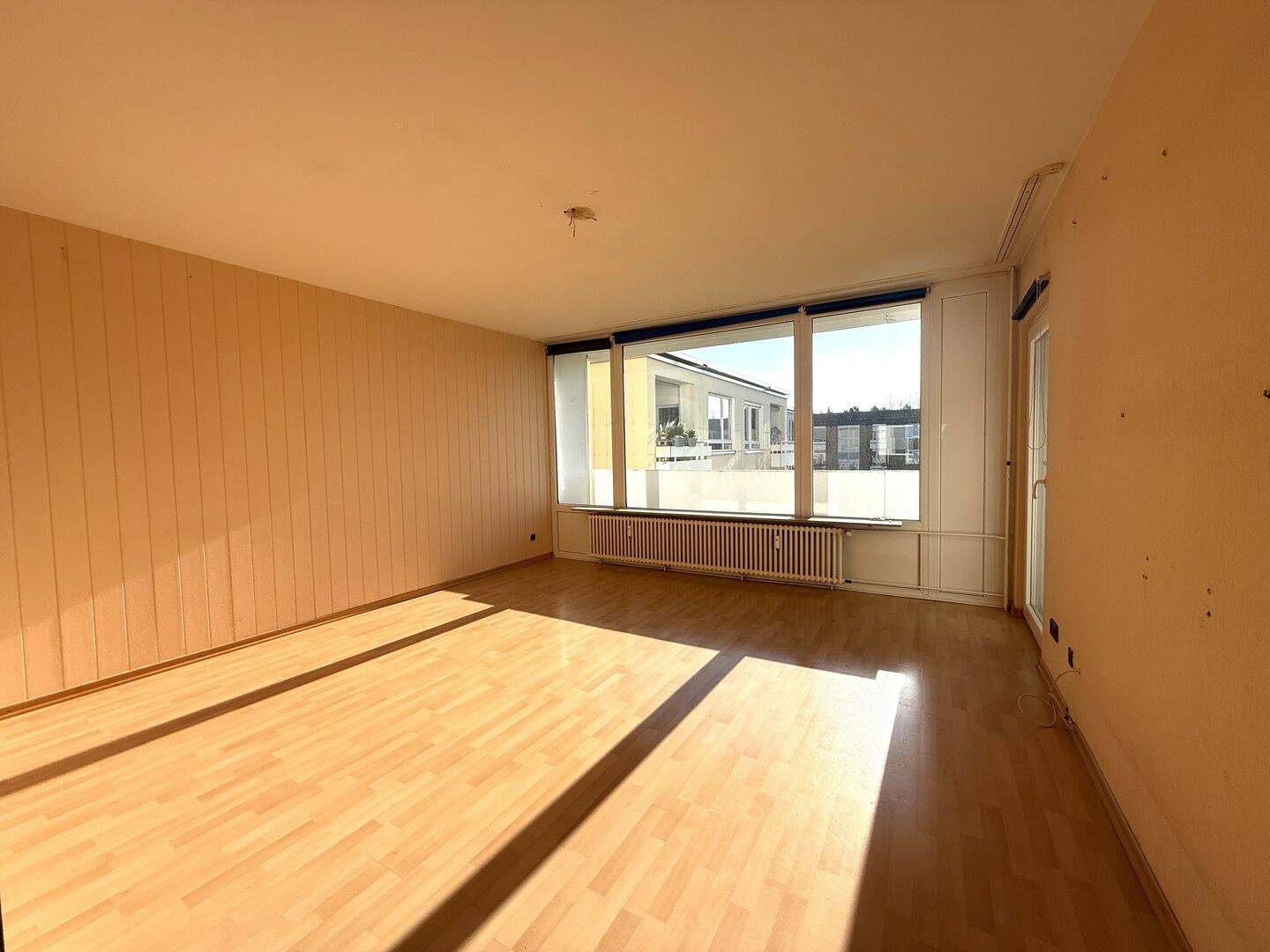3-Zimmer-Wohnung II Nähe S-Bahn II Süd-Loggia II TG-Stellplatz II ab Sofort Bezugsfrei – Frechen – Vorschaubild 9